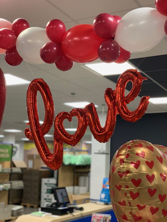 Schriftzug LOVE Ballon
